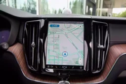 
										Volvo XC60 PHEV full									