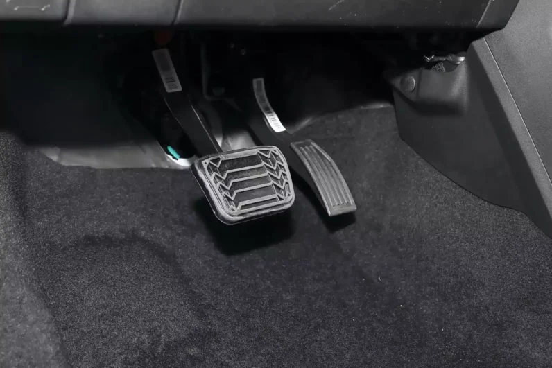 
								Geely Geometry E Firefly full									