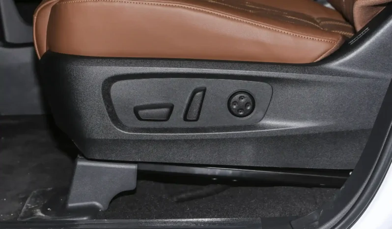 
								Nissan Pathfinder full									