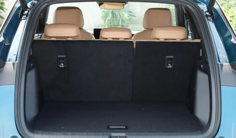 Imgi 2 BYD Song L DM 2024 space