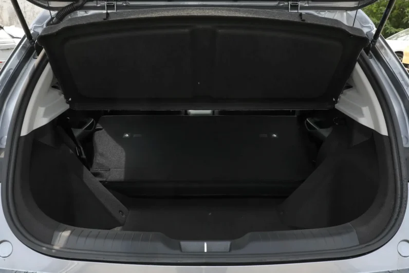 Imgi 2 BYD e2 2024 space