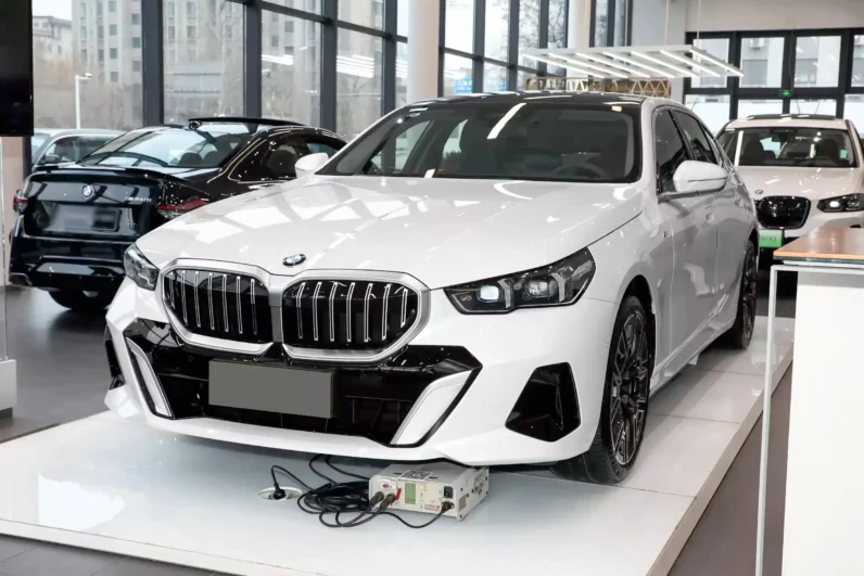 Imgi 3 BMW 5 Series 530Li 2024 appearance