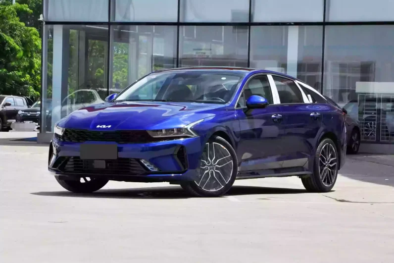 Imgi 3 Kia K5 2021 appearance