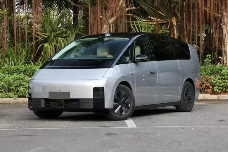 Imgi 3 Li Auto MEGA 2024 appearance