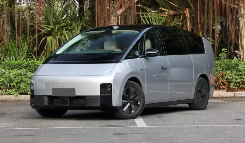 Imgi 3 Li Auto MEGA 2024 appearance