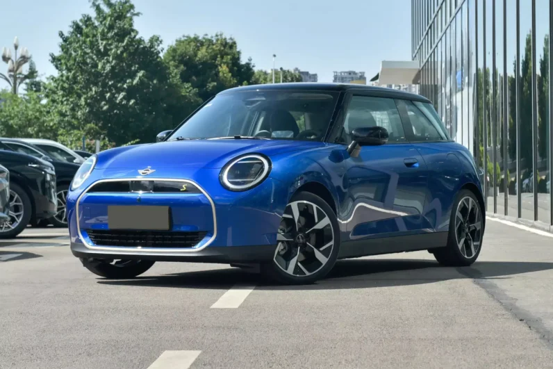 Imgi 3 MINI Cooper EV 2024 appearance