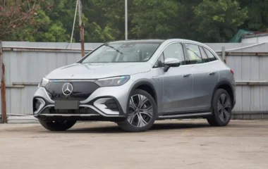 Mercedes-Benz EQE SUV