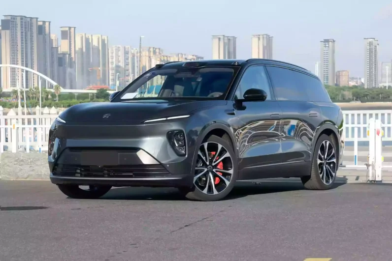 Imgi 3 NIO ES8 2023 appearance