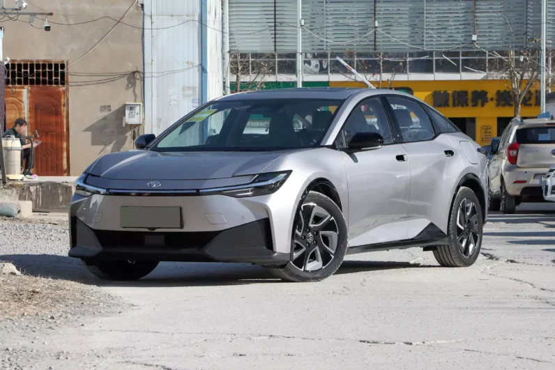 Imgi 3 Toyota bZ3 2024 appearance