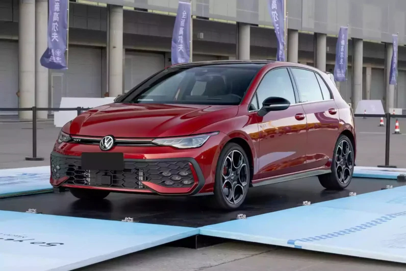 Imgi 3 Volkswagen Golf GTI 2025 appearance