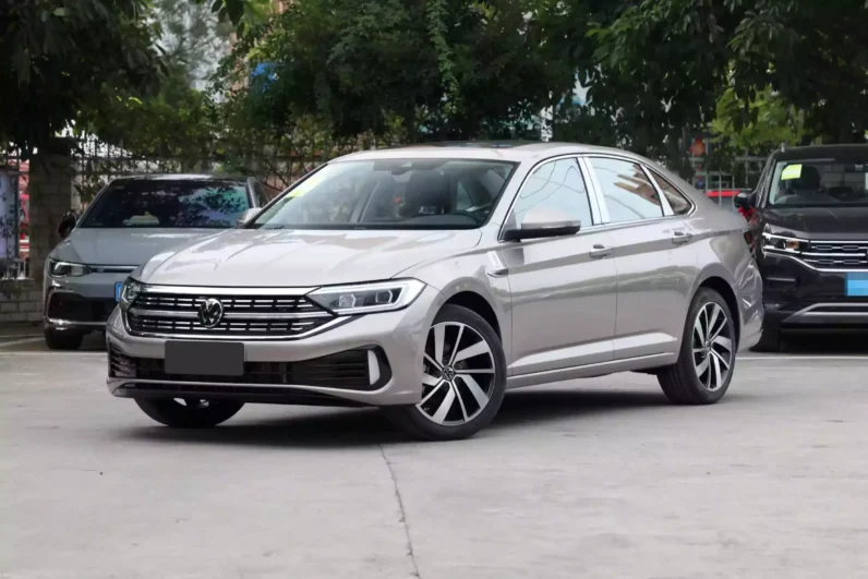 Imgi 3 Volkswagen Sagitar 2023 appearance