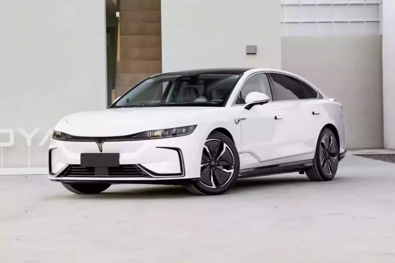 Imgi 3 Voyah Passion 2023 appearance