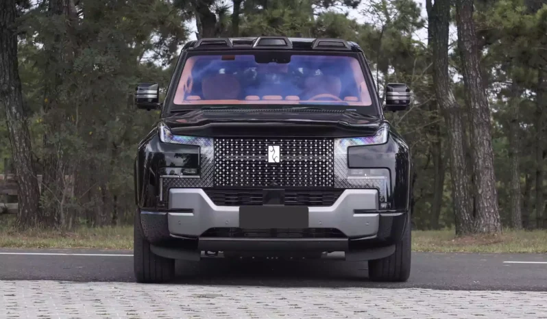 
								BYD Yangwang U8 full									