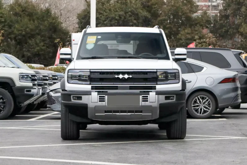 
								Fangchengbao Bao 5 (BYD Leopard 5) full									