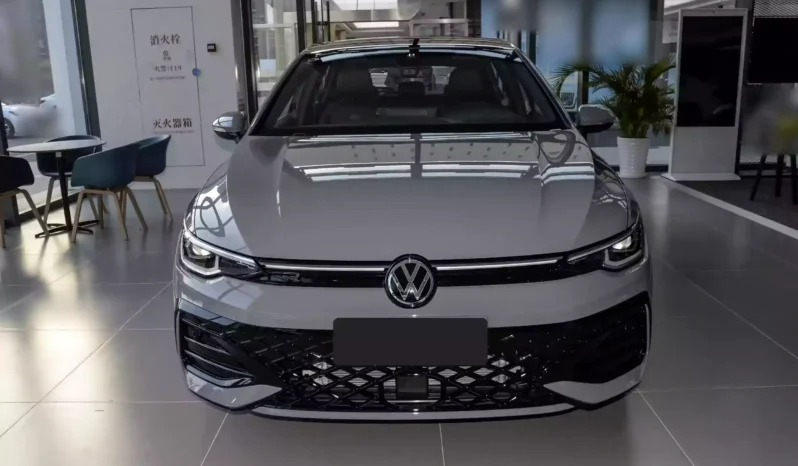 
								Volkswagen Golf full									