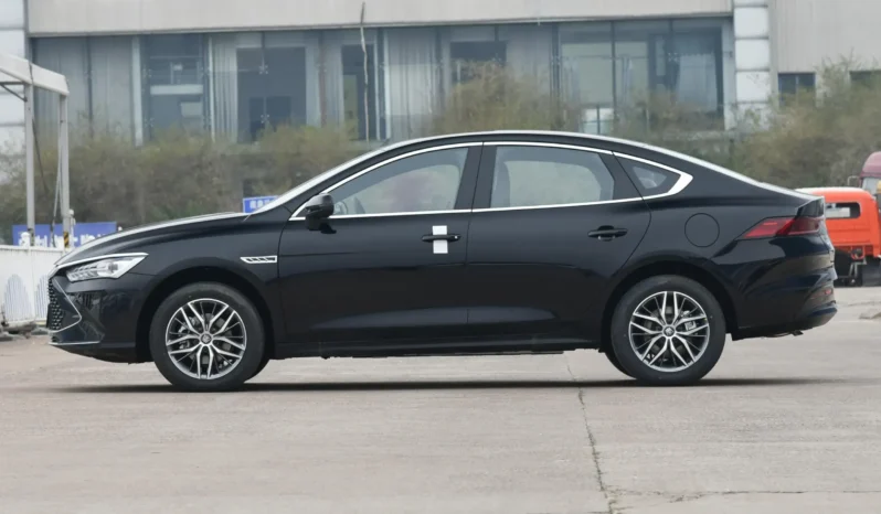 
								BYD Song PLUS DM-i full									