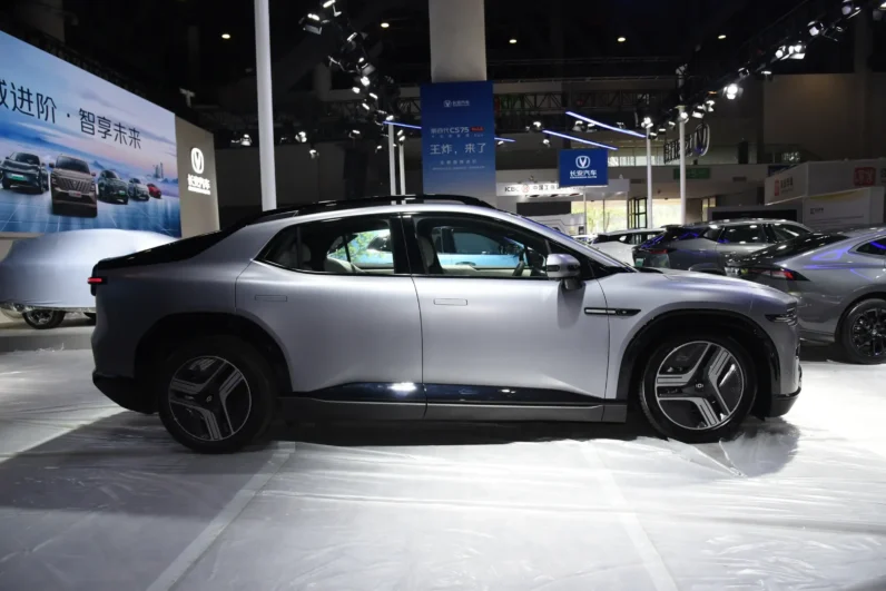 
								Changan Qiyuan E07 (NEVO) full									