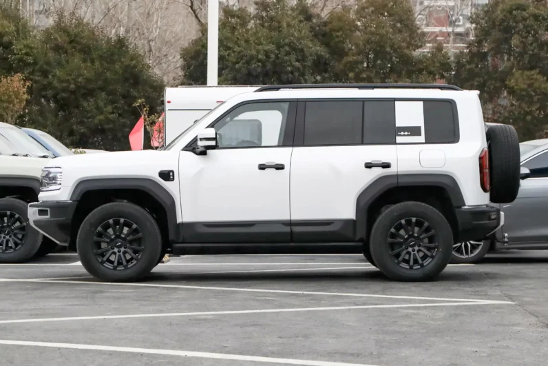 
								Fangchengbao Bao 5 (BYD Leopard 5) full									