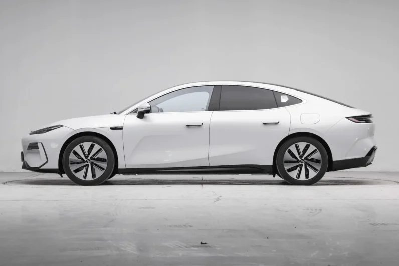 
								Geely Galaxy E8 full									