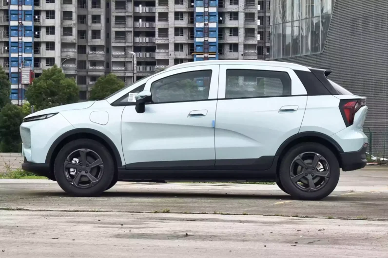 
								Geely Geometry E Firefly full									