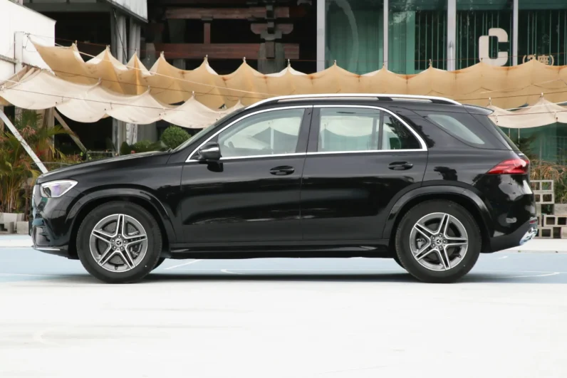 
								Mercedes-Benz GLE full									