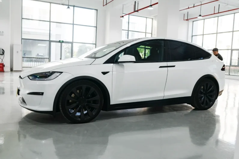 
								Tesla Model X full									