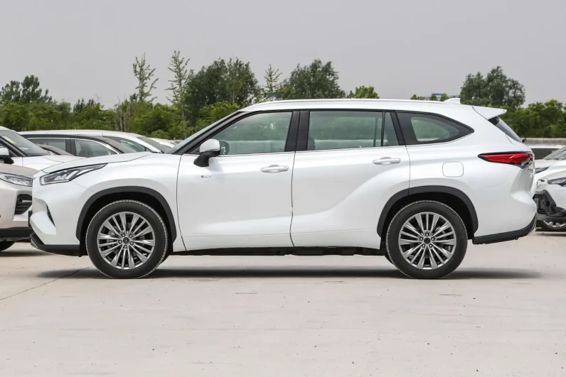 
								Toyota Highlander full									