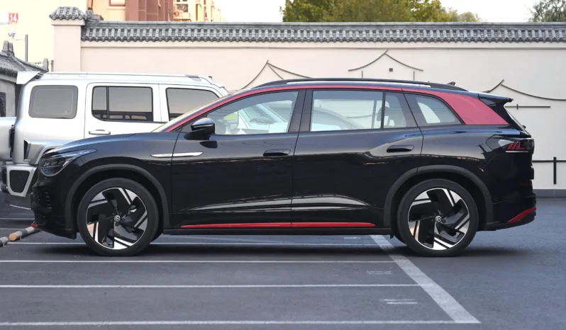 
								Volkswagen ID.4 CROZZ full									