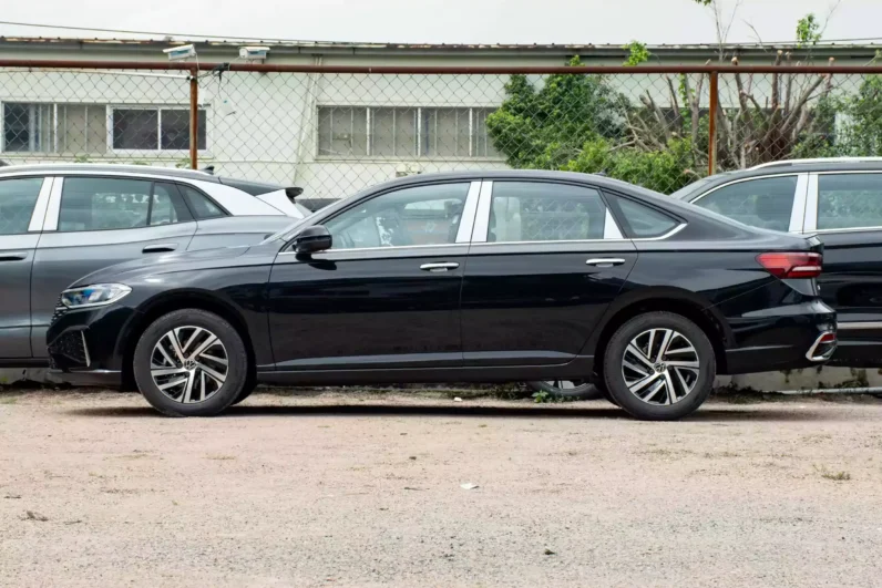
								Volkswagen Lavida full									