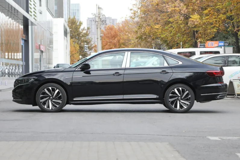 
								Volkswagen Passat 2026 full									