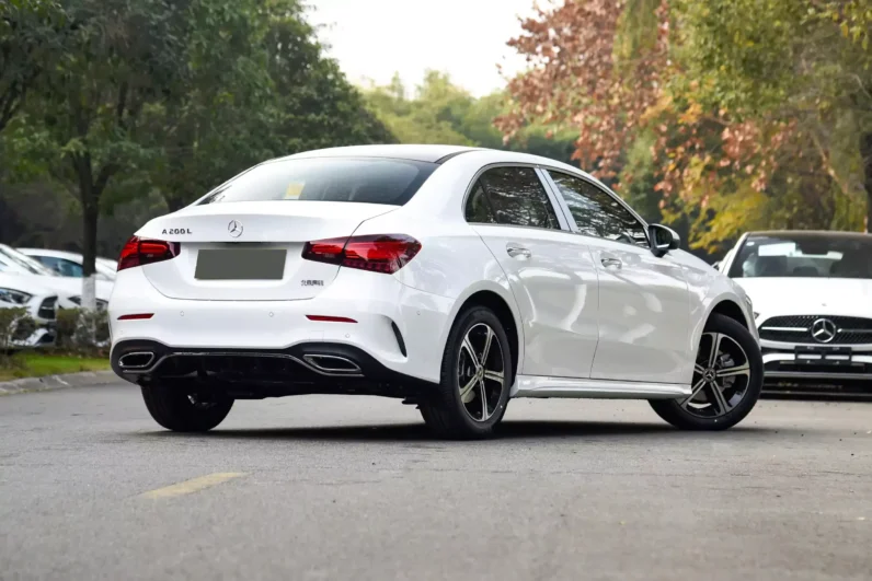 
								Mercedes-Benz A-Class full									