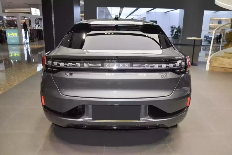 
								Zeekr 001 2026 full									