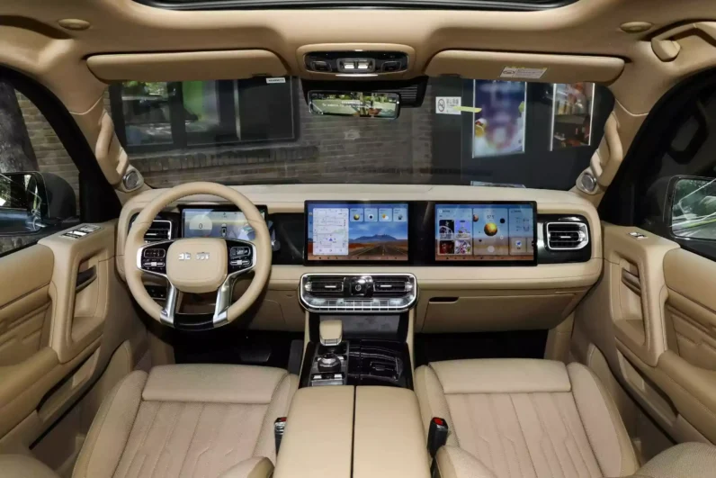 
								BAIC BJ60 Thunder full									