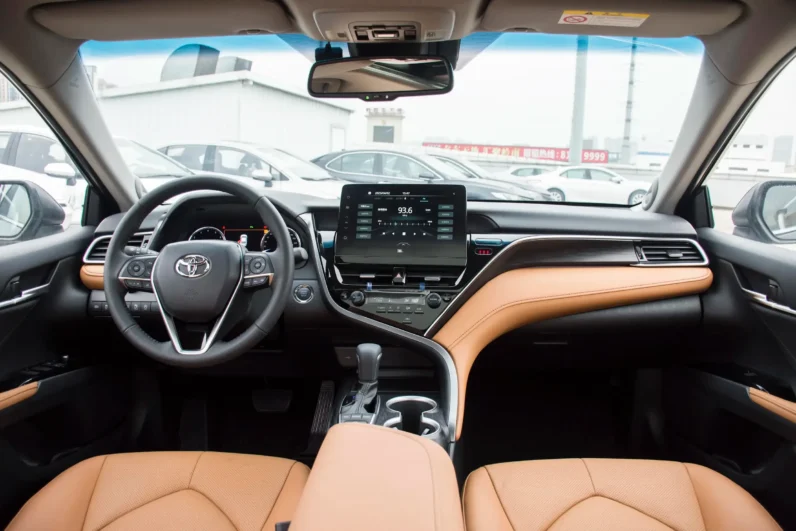 
								Toyota Camry 2026 full									