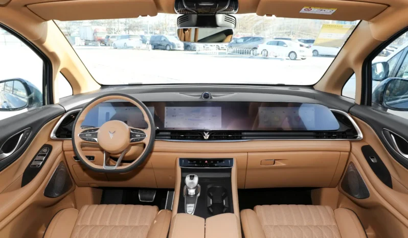 
								Voyah Dreamer PHEV full									