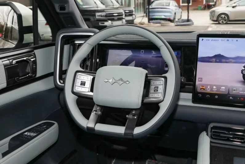 
								Fangchengbao Bao 5 (BYD Leopard 5) full									