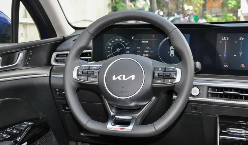 
								Kia K5 full									