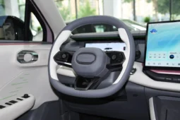 
										Lynk & Co 06 EM-P full									