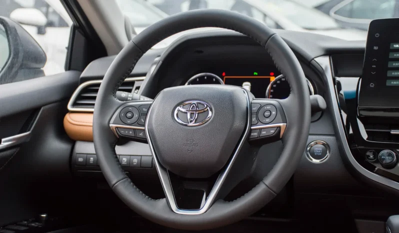 
								Toyota Camry 2026 full									
