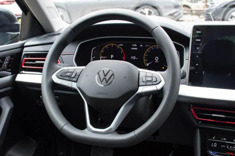 
								Volkswagen Lavida full									