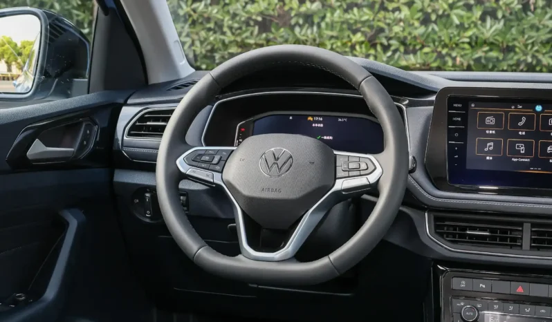 
								Volkswagen Tharu full									