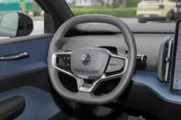 
										Volvo EX30 full									