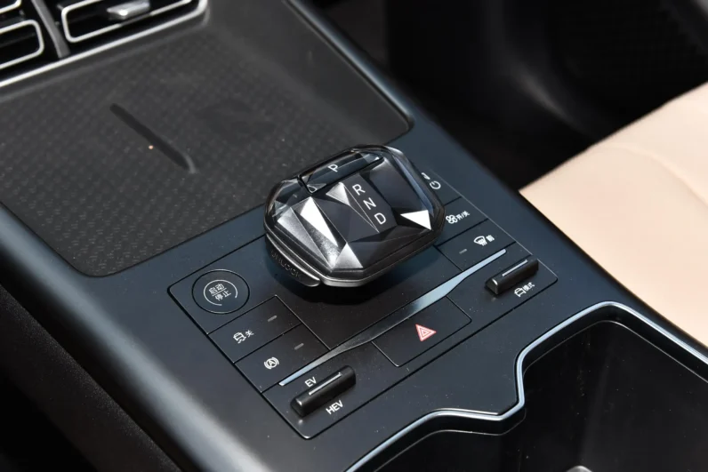 
								BYD Song Pro DM full									
