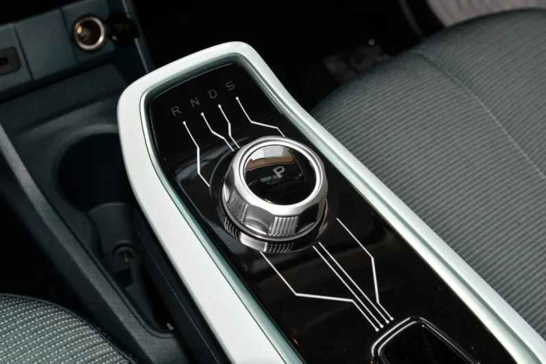 
								Changan Benben E-Star full									