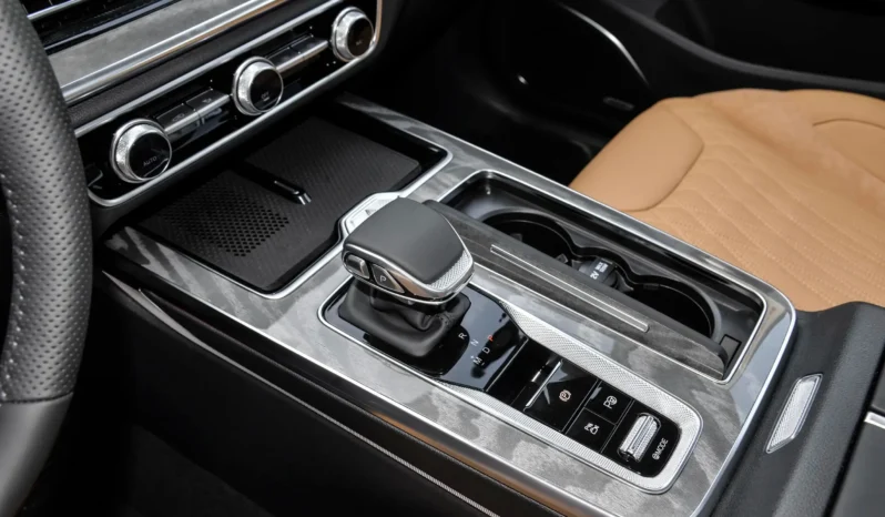 
								Hongqi HS5 full									