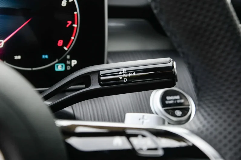 
								Mercedes-Benz C-Class full									