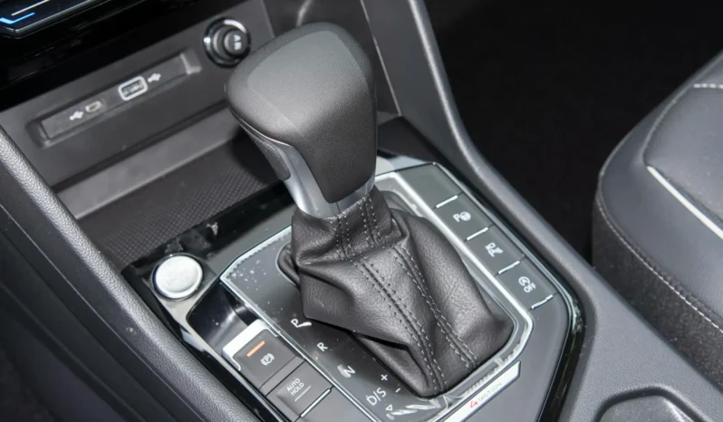 
								Volkswagen Tiguan L full									