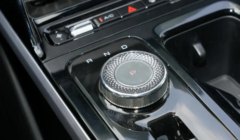 
								Wuling Xingguang EV full									